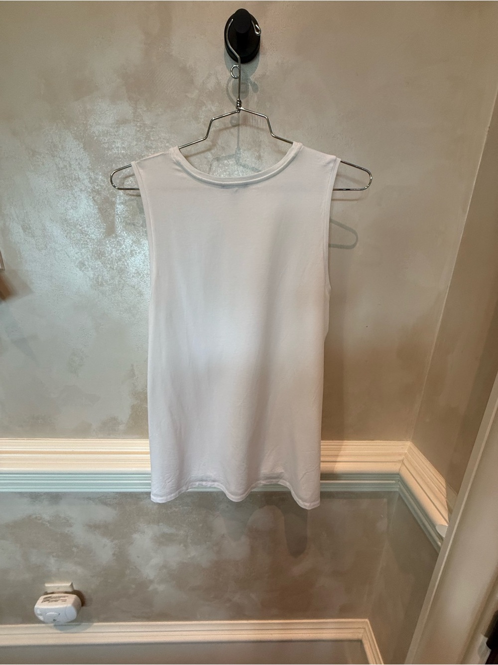 Eileen Fisher White Sleeveless Tank Top - Picture 2 of 3